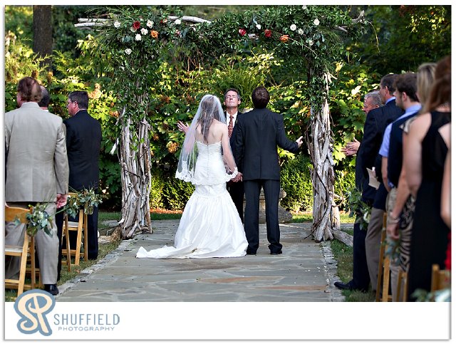 bride and groom, nashville wedding, belle meade, outdoor, ceremony